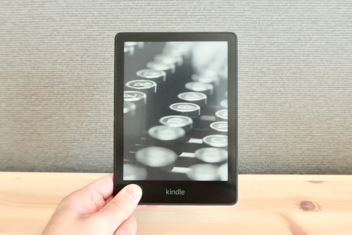 Kindle Paperwhite 第11世代　＋　純正カバー